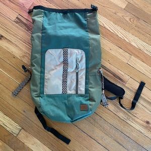 Roll top daypack backpack